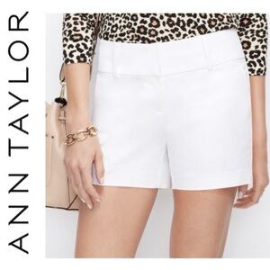 ANN TAYLOR City Short White 4.5" Mid Rise Tailored Fitted Chino Women's 4